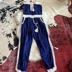 *Strapless jumpsuit with crochet detail